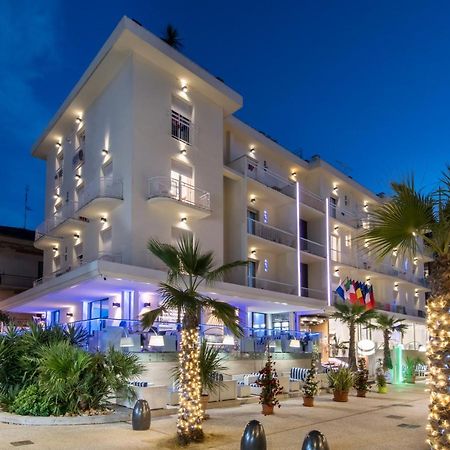 Hotel Lido Cattolica Exterior foto