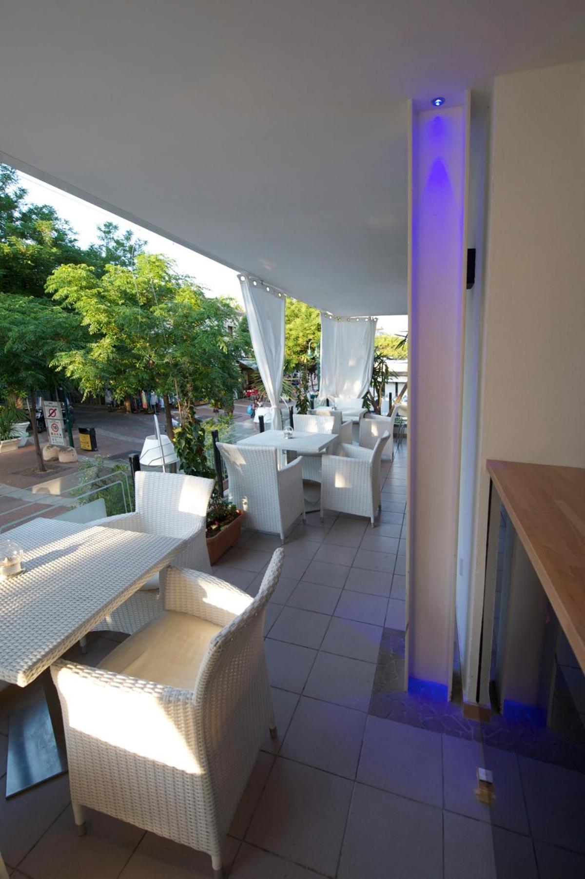 Hotel Lido Cattolica Exterior foto
